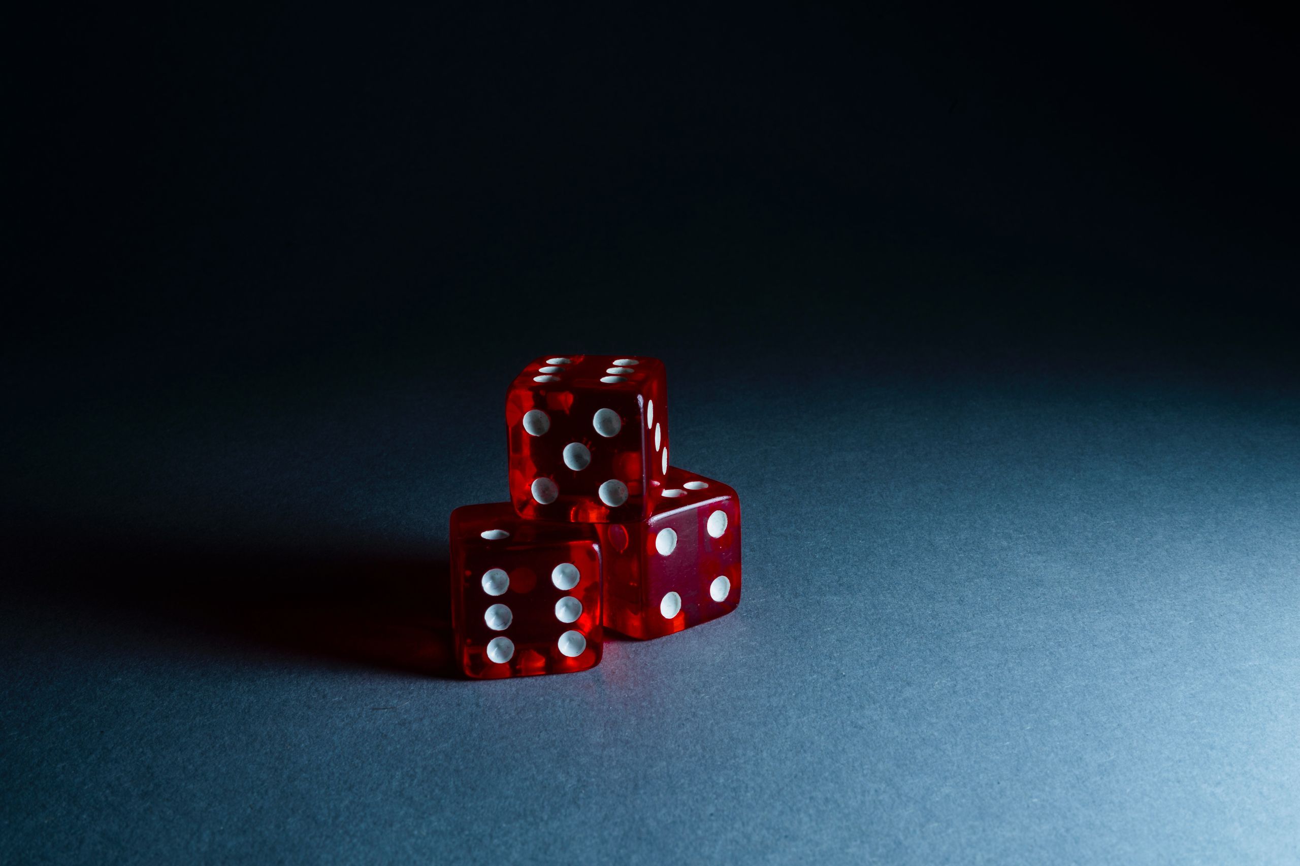 Dés de casino et accessoires de jeu